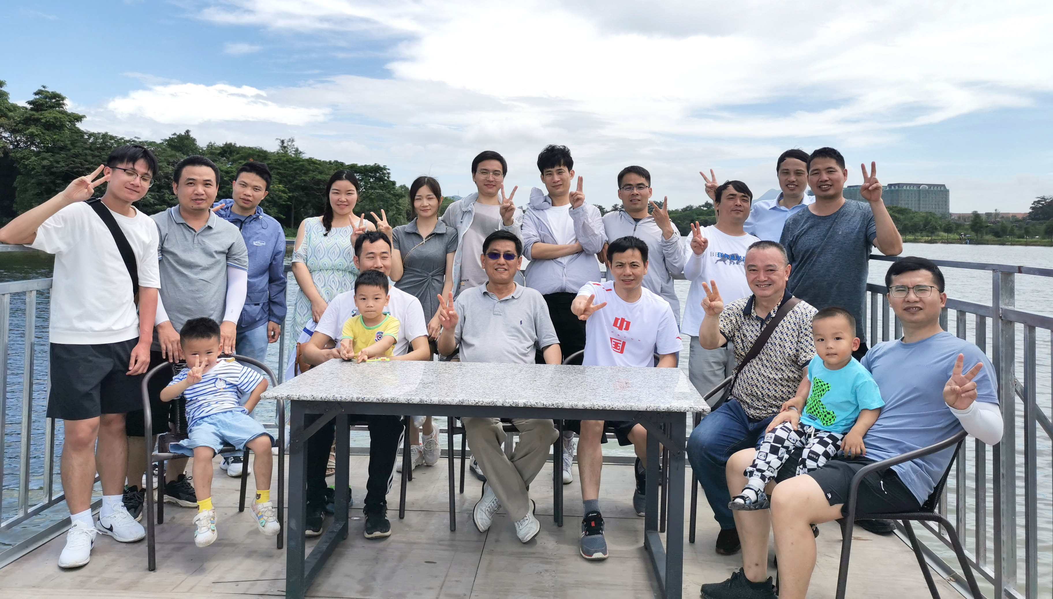 2022年5月钓趣横生·欢乐无限——BB贝博科技组织员工垂钓团建活动     2022年5月29日